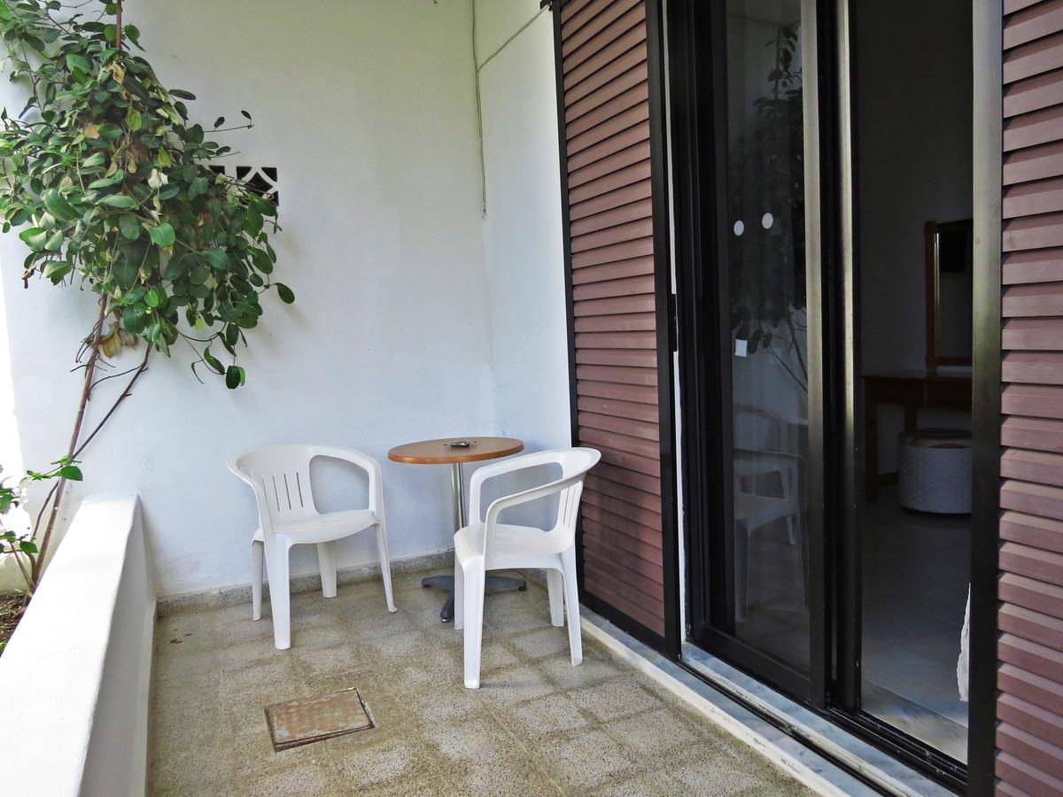 Debby Apartments Ялисос Стая снимка