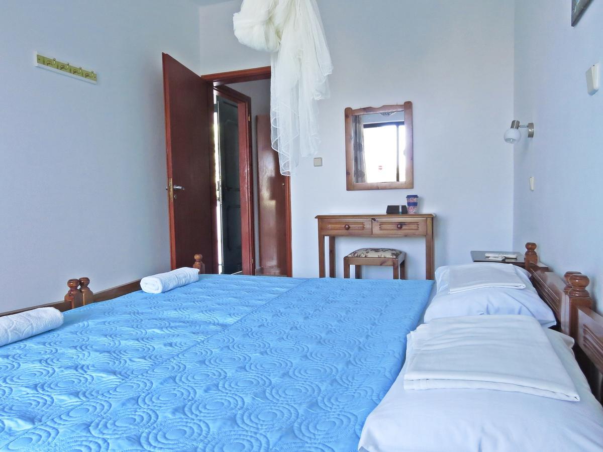 Debby Apartments Ялисос Екстериор снимка