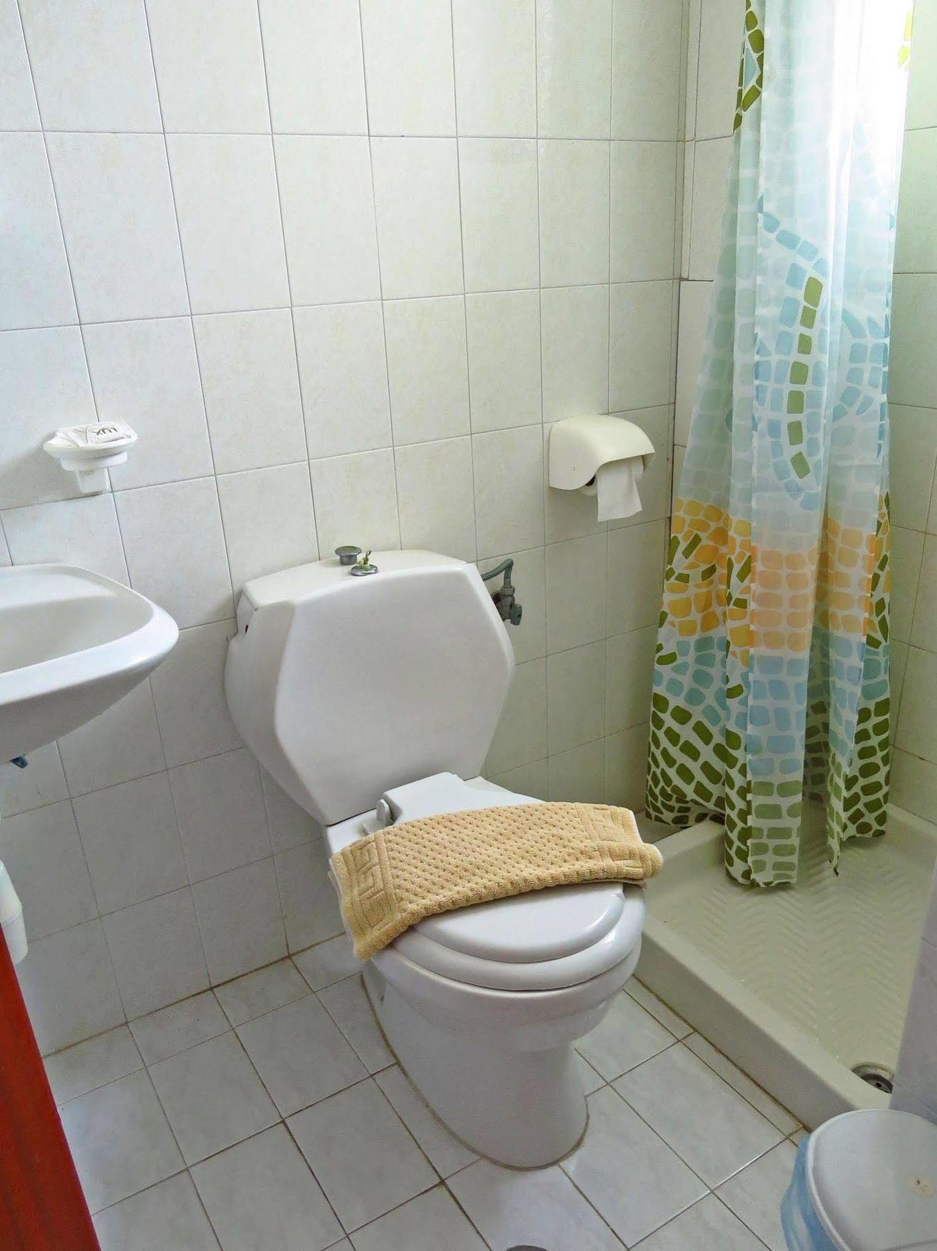 Debby Apartments Ялисос Екстериор снимка