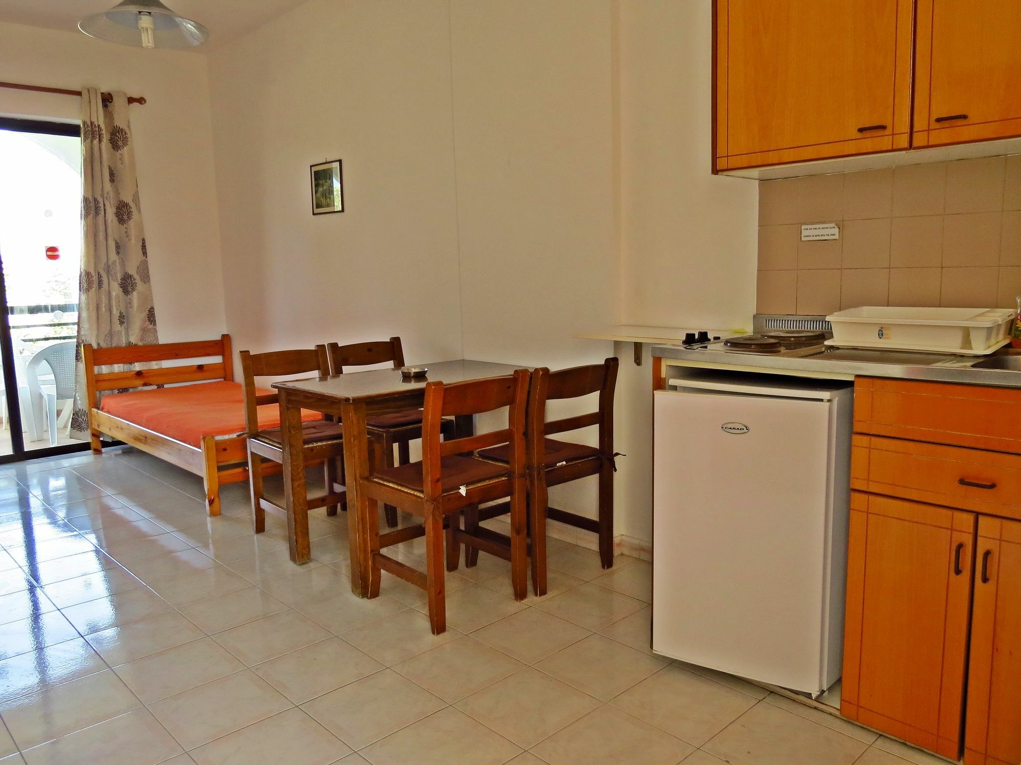 Debby Apartments Ялисос Екстериор снимка